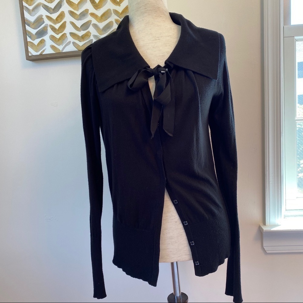 T Tahari shawl collar ribbon tie cardigan size medium